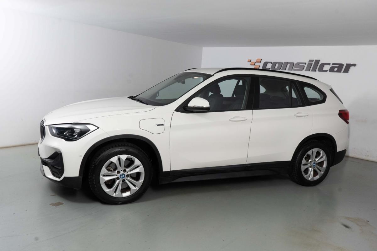 bmw-x1-2022-hibrido-a-gasolina-1499cc