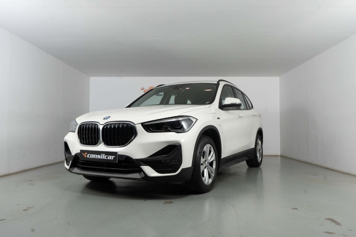 bmw-x1-2022-hibrido-a-gasolina-1499cc
