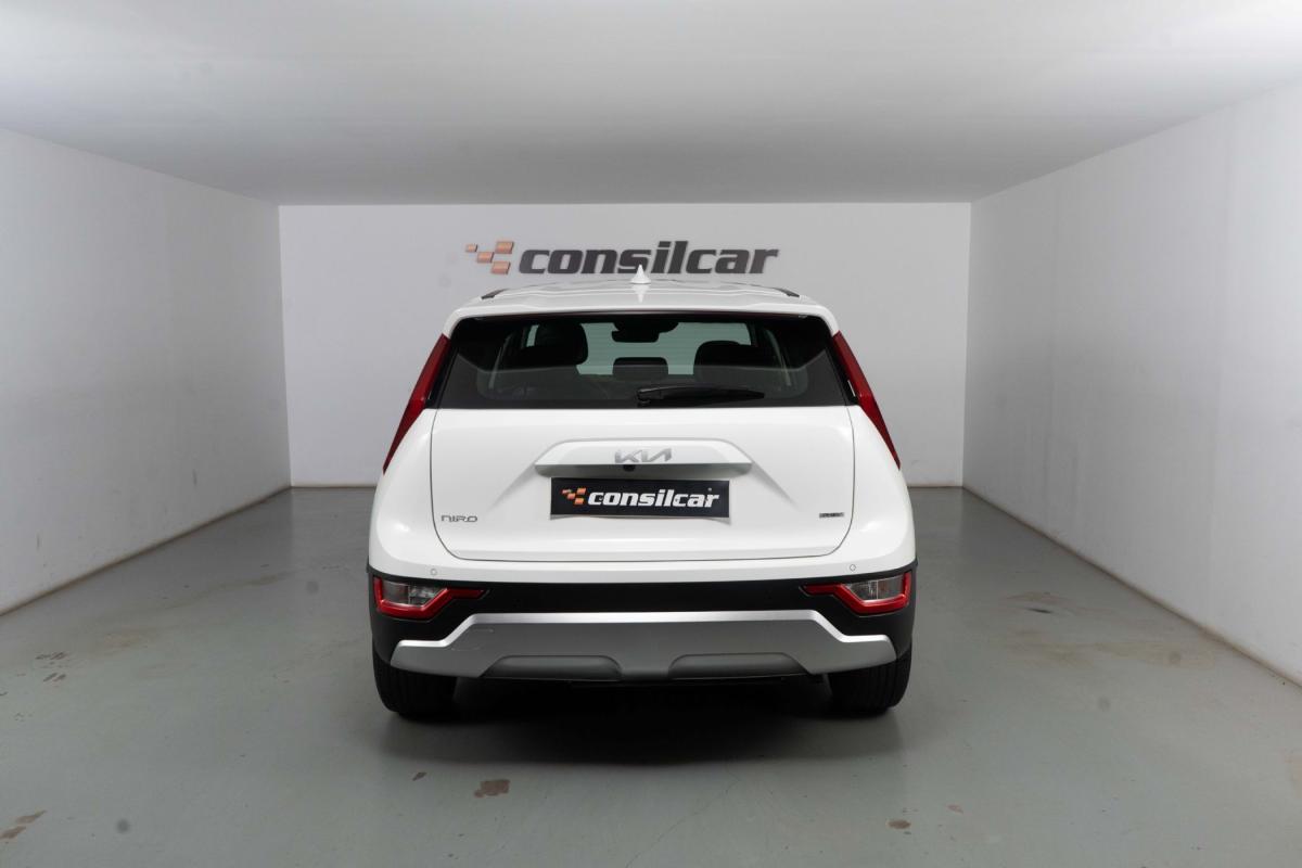 kia-niro-2022-hibrido-a-gasolina-1580cc