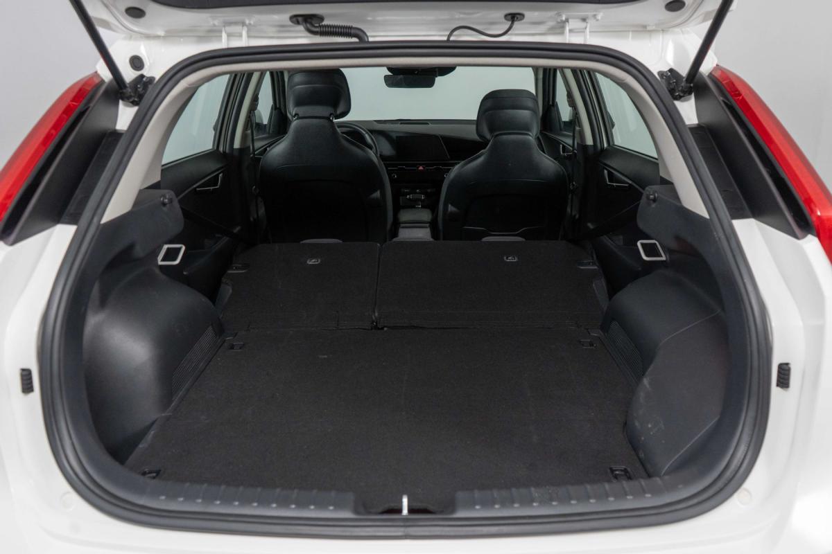 kia-niro-2022-hibrido-a-gasolina-1580cc