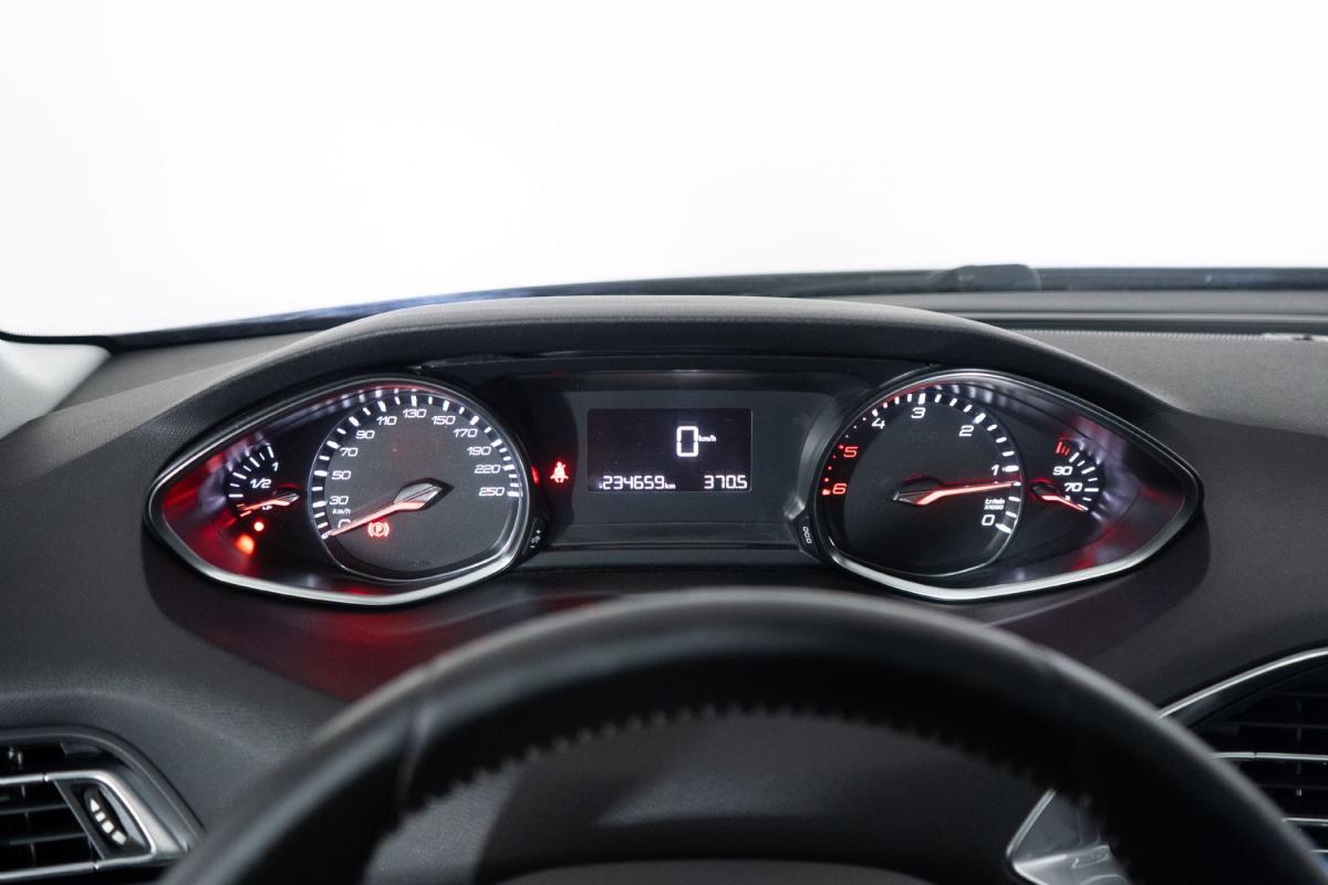 peugeot-308-sw-2015-diesel-1560cc