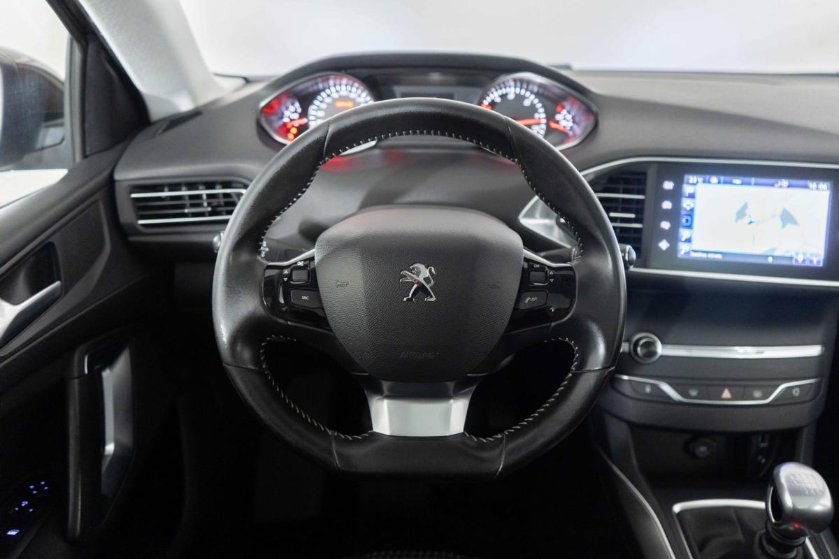 peugeot-308-sw-2015-diesel-1560cc