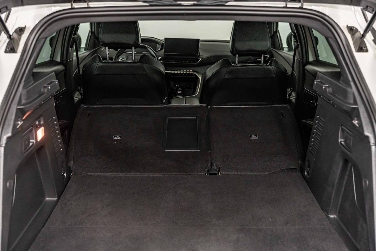 peugeot-3008-2023-hibrido-a-gasolina-1598cc