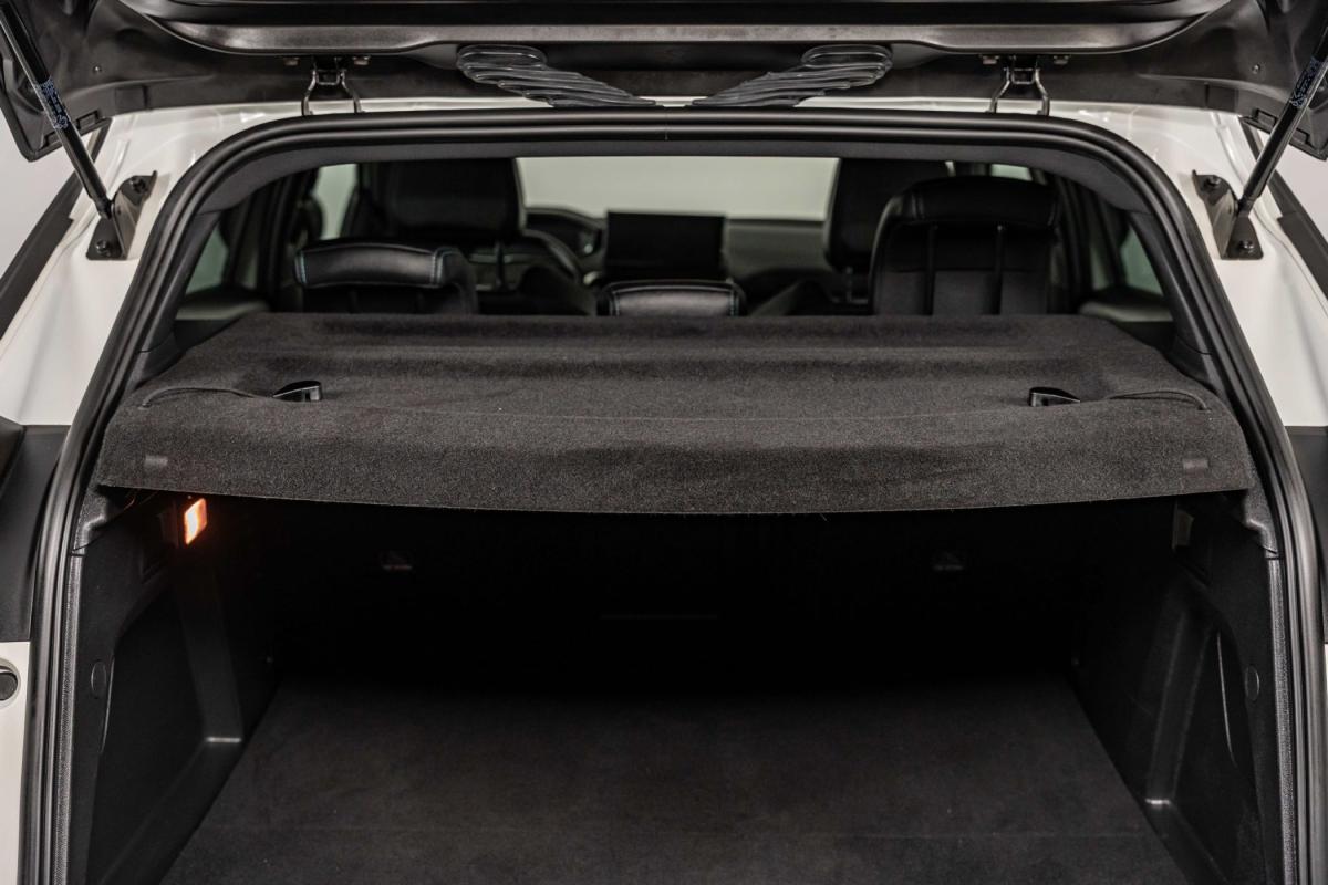 peugeot-3008-2023-hibrido-a-gasolina-1598cc