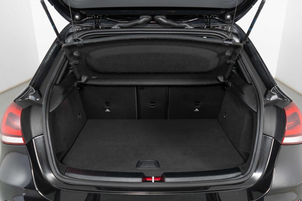 mercedes-benz-classe-a-2022-hibrido-a-gasolina-1332cc