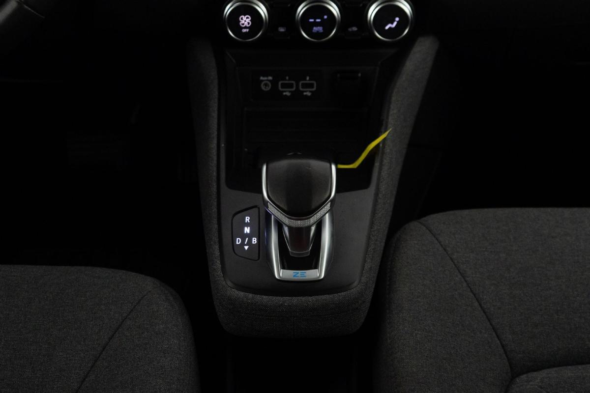 renault-zoe-2021-eletrico-0cc
