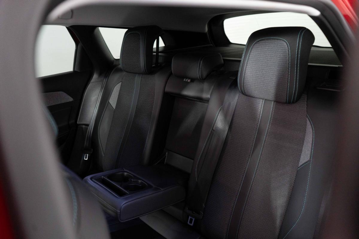 peugeot-308-sw-2024-gasolina-1199cc