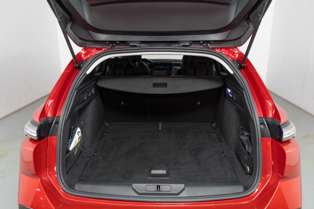 peugeot-308-sw-2024-gasolina-1199cc