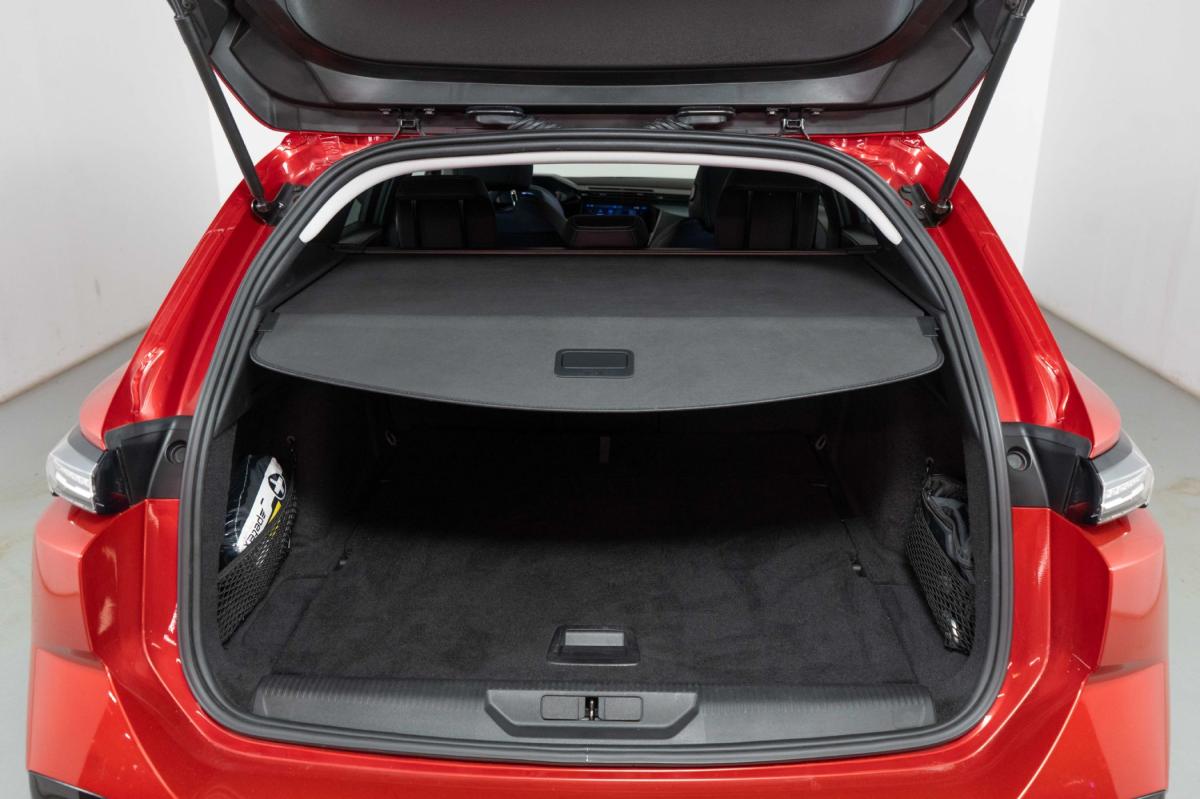 peugeot-308-sw-2024-gasolina-1199cc