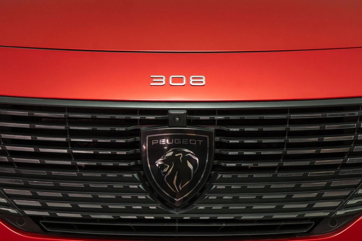 peugeot-308-sw-2024-gasolina-1199cc