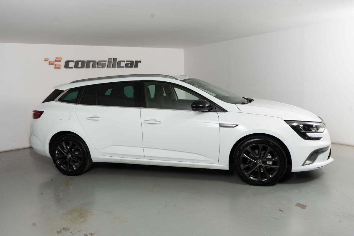renault-megane-sport-tourer-2019-diesel-1461cc