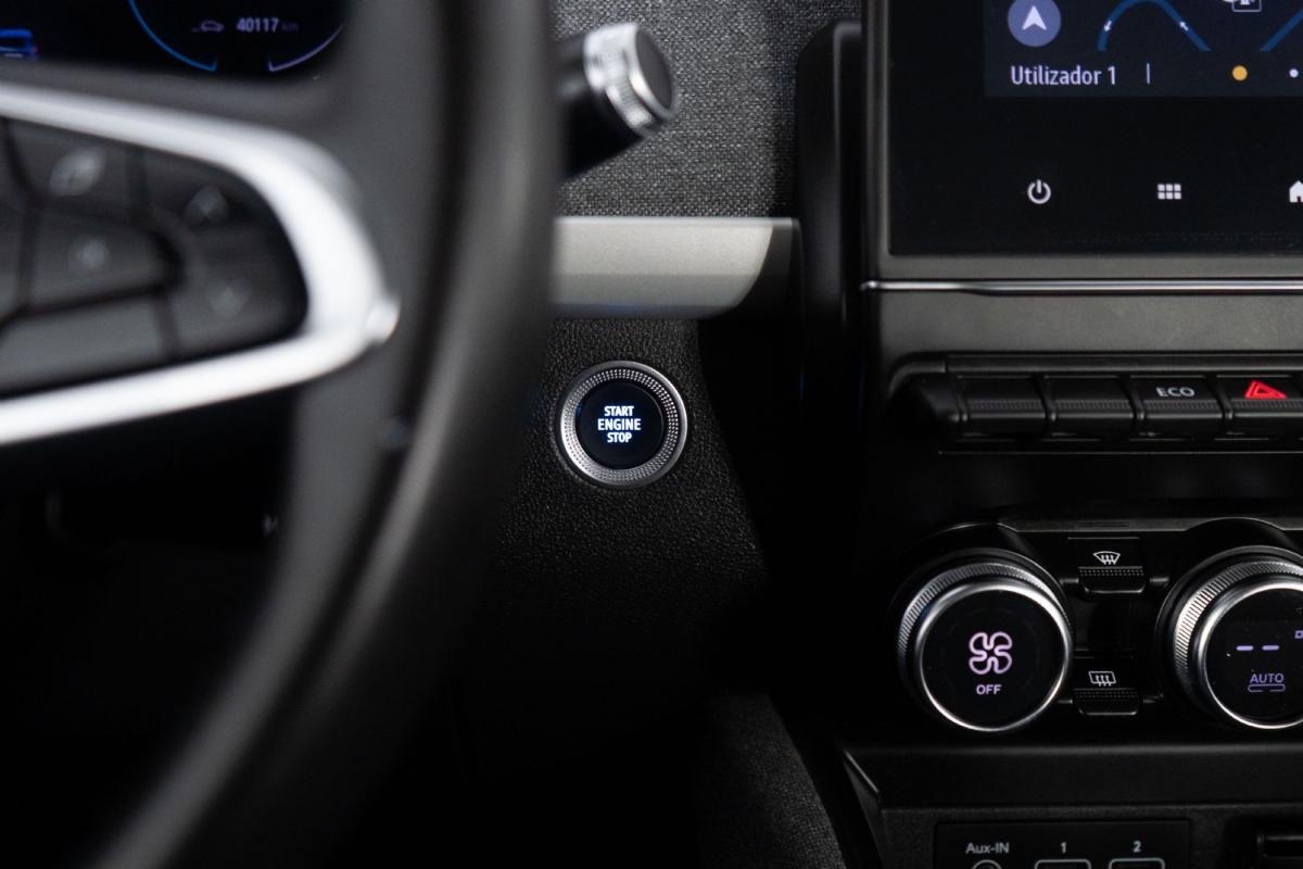 renault-zoe-2021-eletrico-0cc