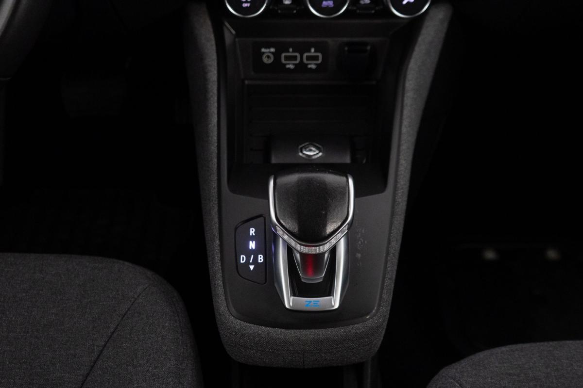 renault-zoe-2021-eletrico-0cc