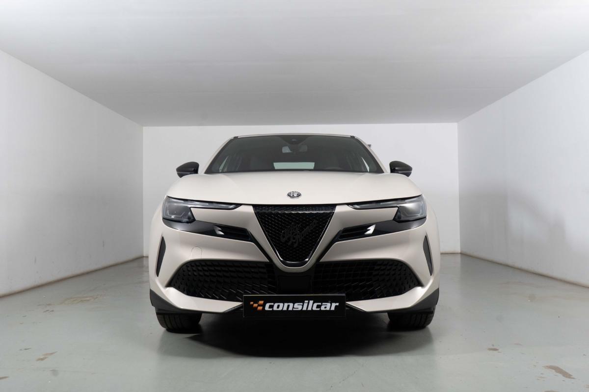 alfa-romeo-junior-2025-eletrico-0cc