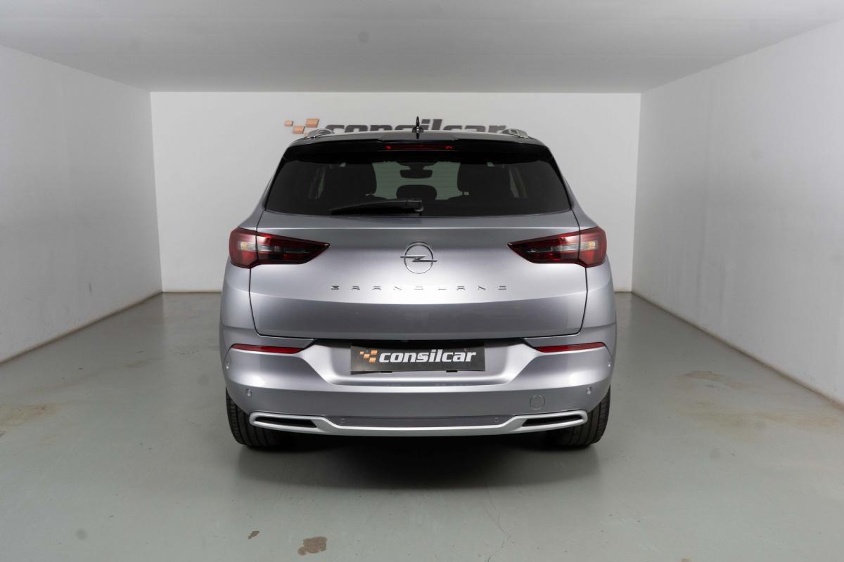 opel-grandland-2023-hibrido-a-gasolina-1598cc