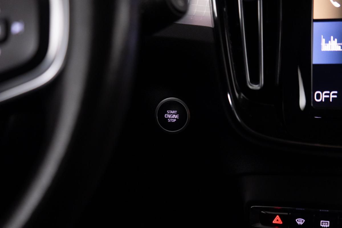 volvo-xc40-2021-hibrido-a-gasolina-1477cc