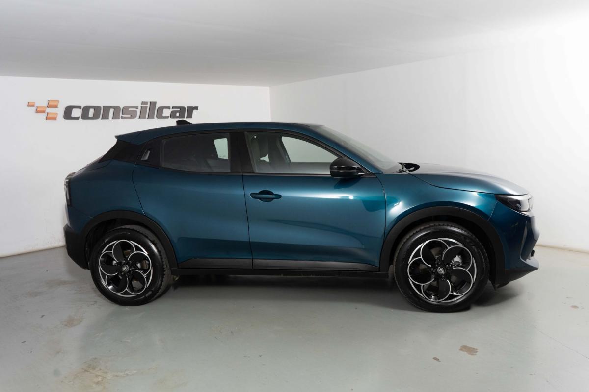 alfa-romeo-junior-2025-eletrico-0cc
