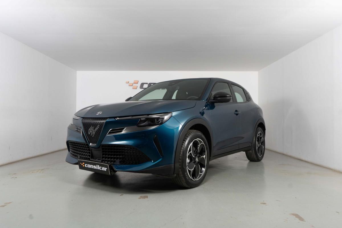 alfa-romeo-junior-2025-eletrico-0cc