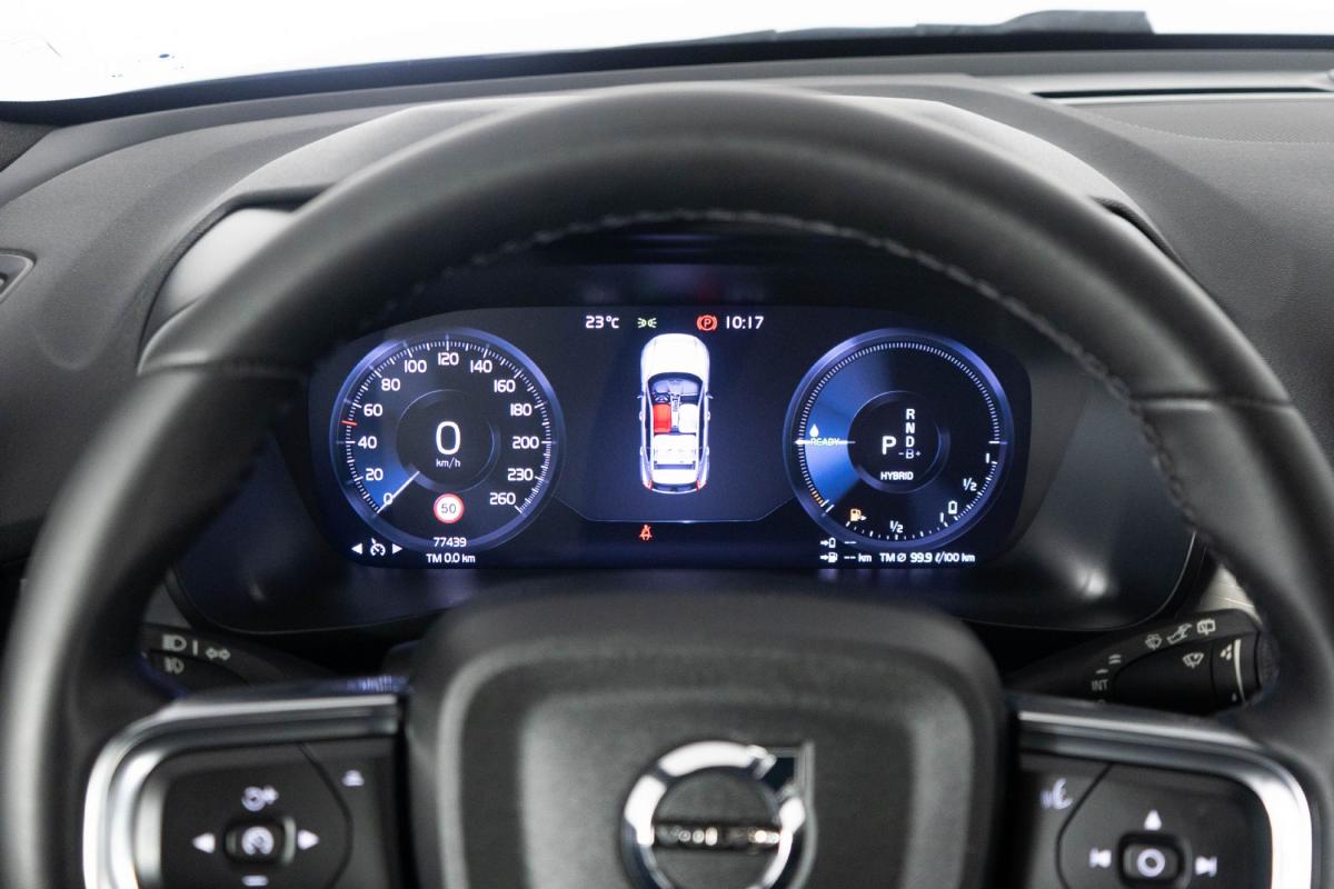 volvo-xc40-2022-hibrido-a-gasolina-1477cc
