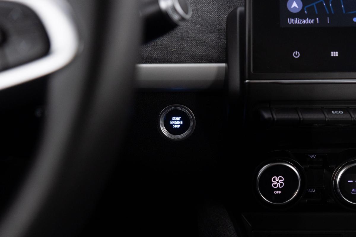 renault-zoe-2021-eletrico-0cc