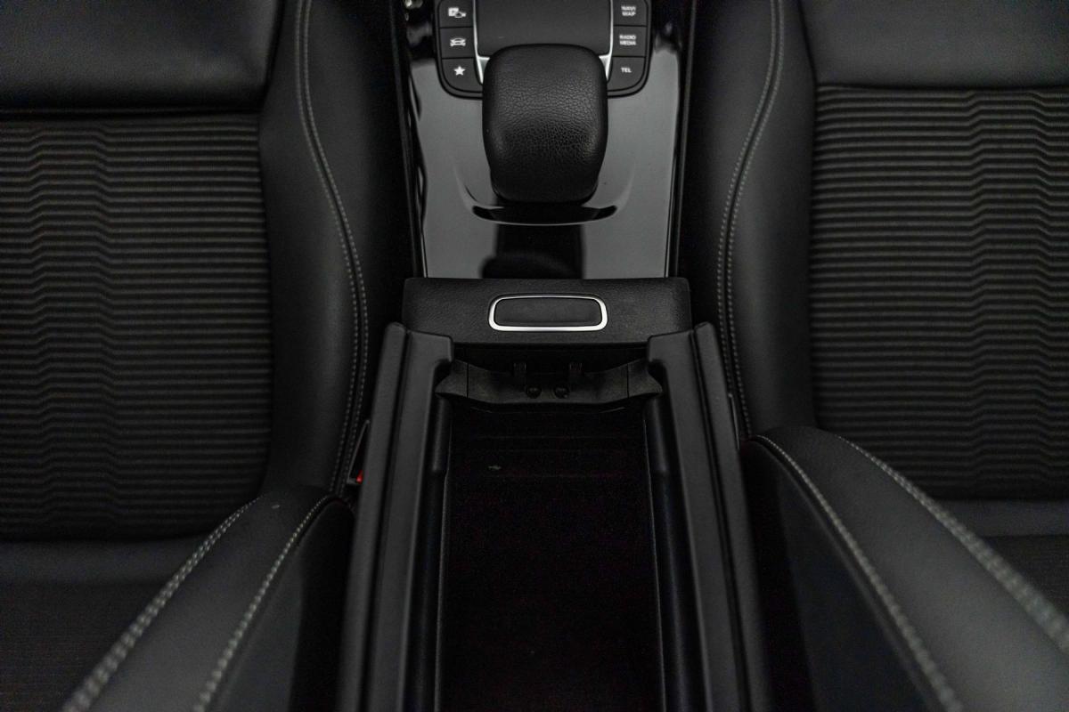 mercedes-benz-cla-2022-hibrido-a-gasolina-1332cc
