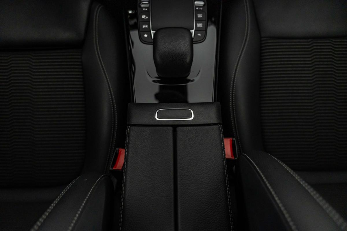 mercedes-benz-cla-2022-hibrido-a-gasolina-1332cc