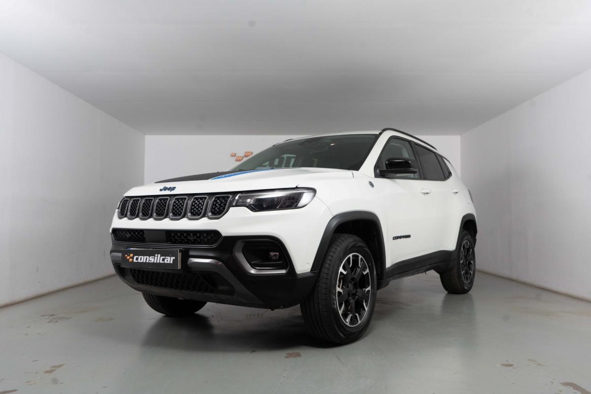 jeep-compass-2023-hibrido-a-gasolina-1332cc