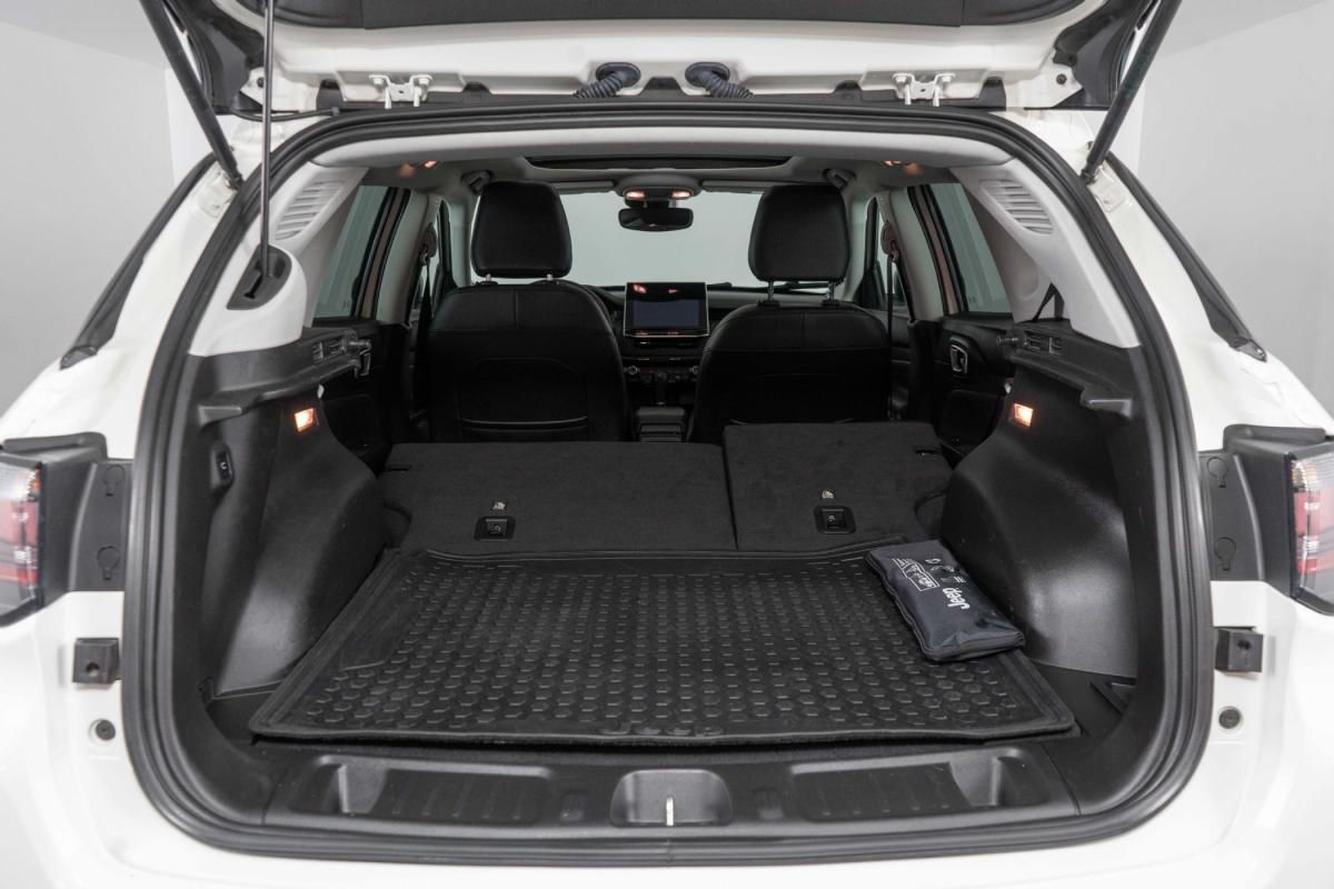 jeep-compass-2023-hibrido-a-gasolina-1332cc