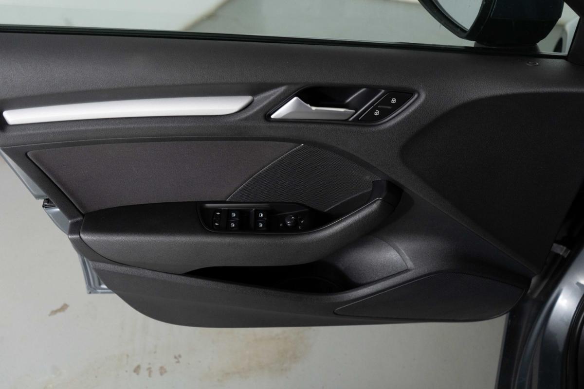 audi-a3-sportback-2016-diesel-1598cc