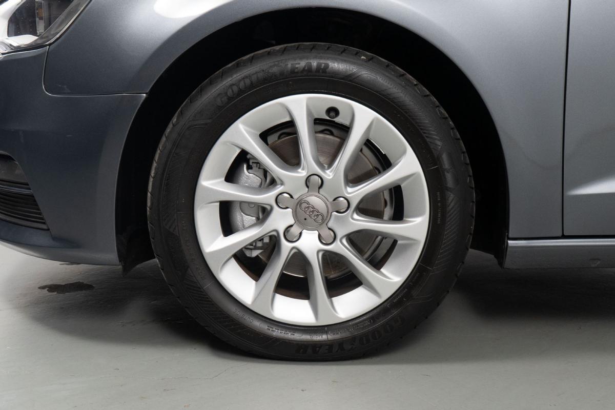 audi-a3-sportback-2016-diesel-1598cc