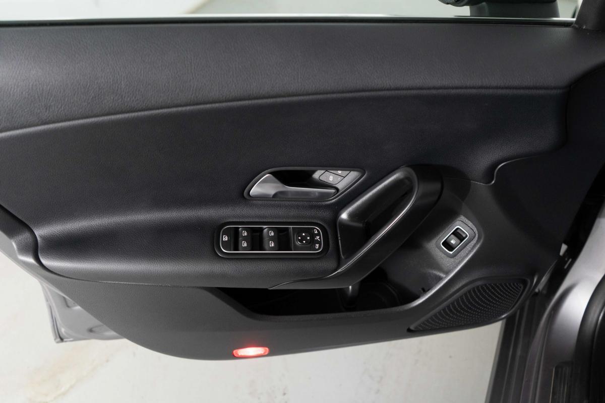 mercedes-benz-cla-2022-hibrido-a-gasolina-1332cc