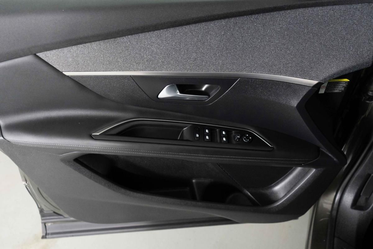 peugeot-3008-2019-gasolina-1199cc