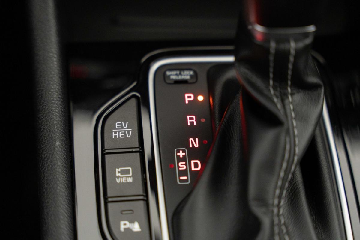kia-niro-2021-hibrido-a-gasolina-1580cc