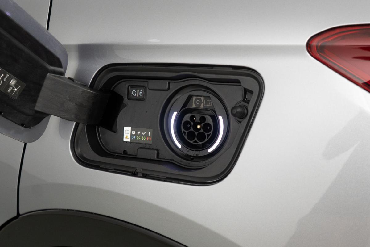 opel-grandland-2023-hibrido-a-gasolina-1598cc