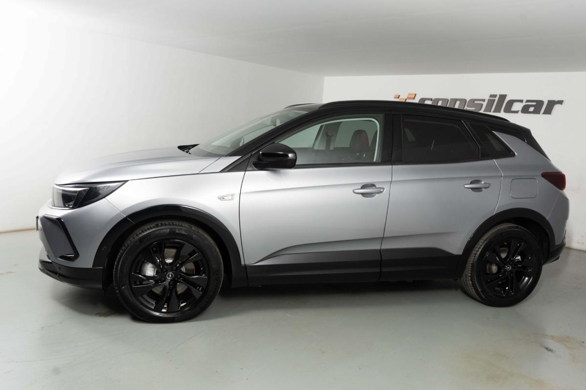 opel-grandland-2023-hibrido-a-gasolina-1598cc