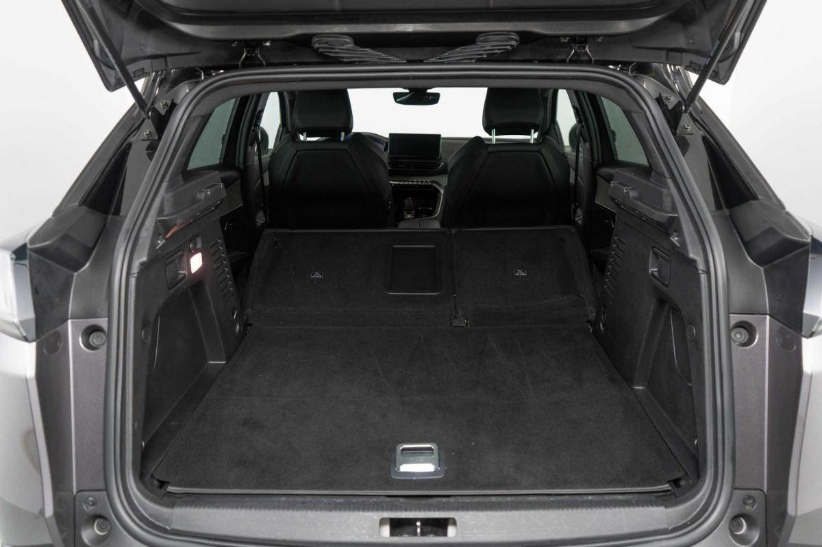 peugeot-3008-2023-hibrido-a-gasolina-1598cc