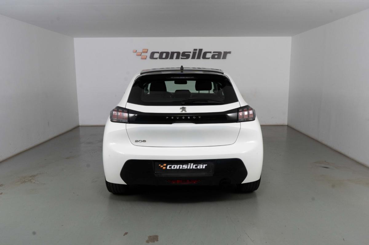 peugeot-208-2021-gasolina-1199cc