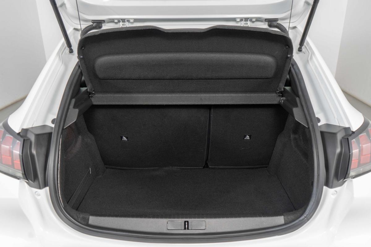 peugeot-208-2021-gasolina-1199cc