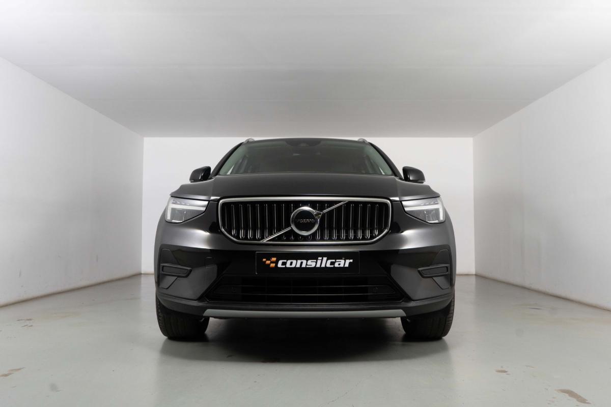 volvo-xc40-2023-hibrido-a-gasolina-1477cc