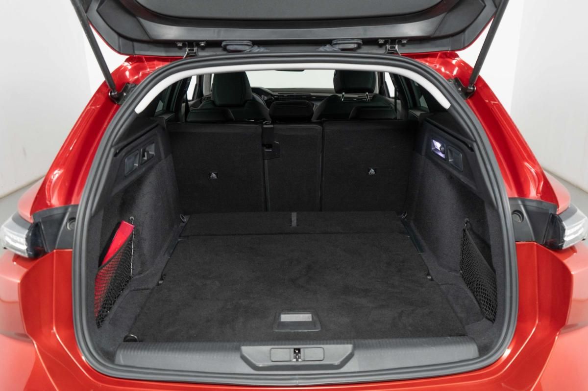 peugeot-308-sw-2024-gasolina-1199cc