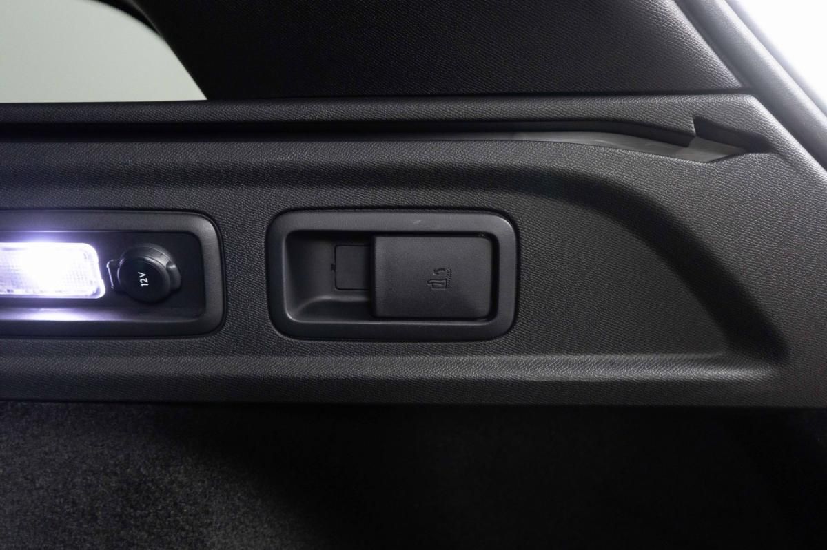 peugeot-308-sw-2024-gasolina-1199cc