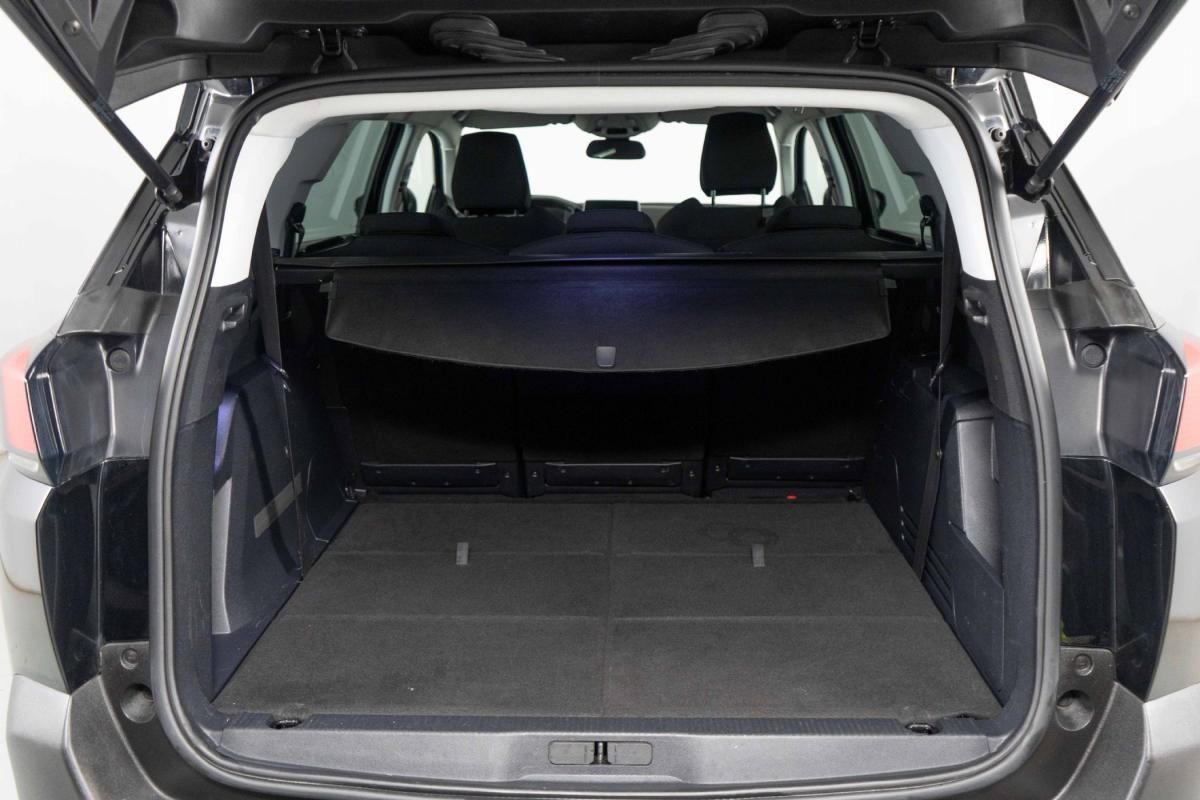 peugeot-5008-2017-diesel-1560cc