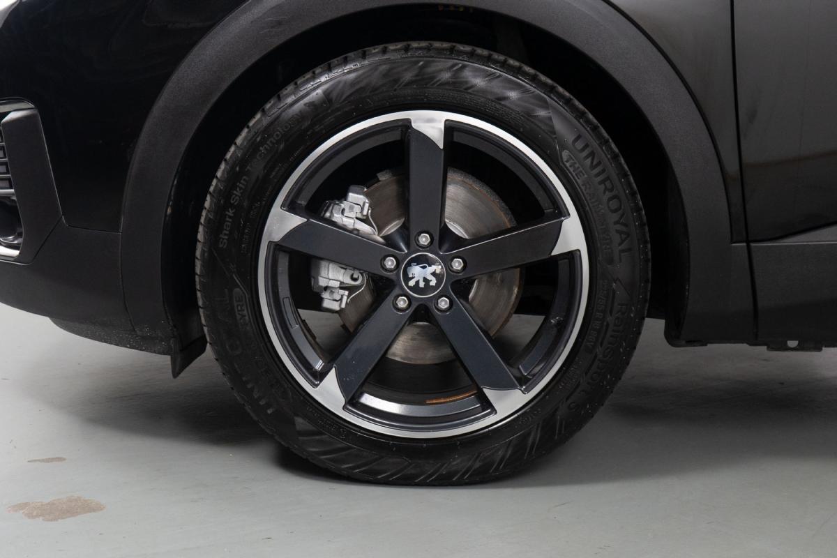 peugeot-5008-2017-diesel-1560cc