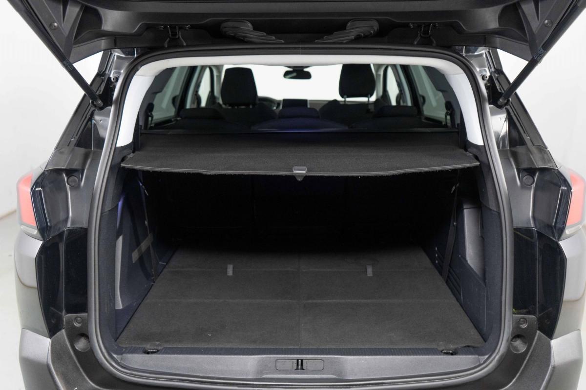 peugeot-5008-2017-diesel-1560cc