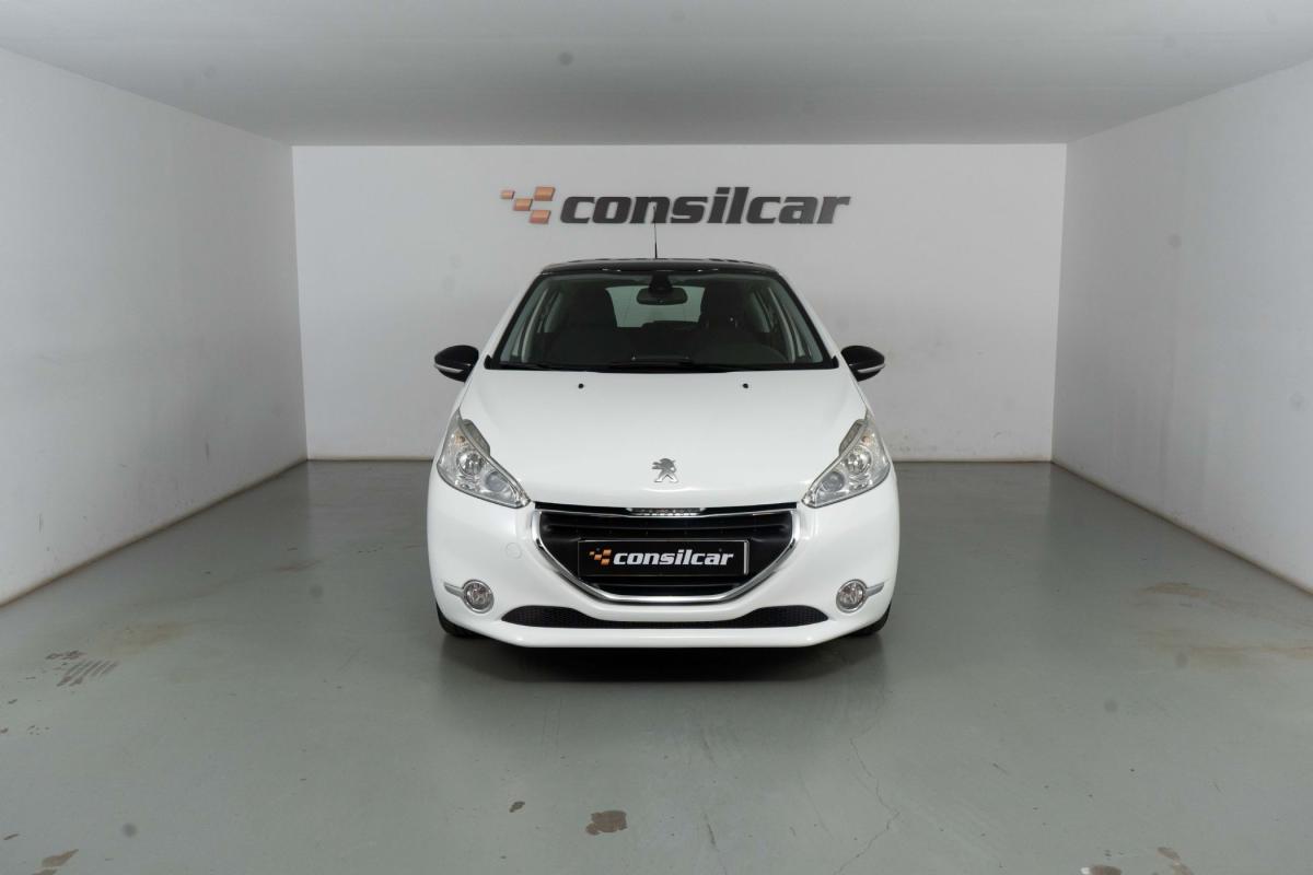 peugeot-208-2015-diesel-1560cc