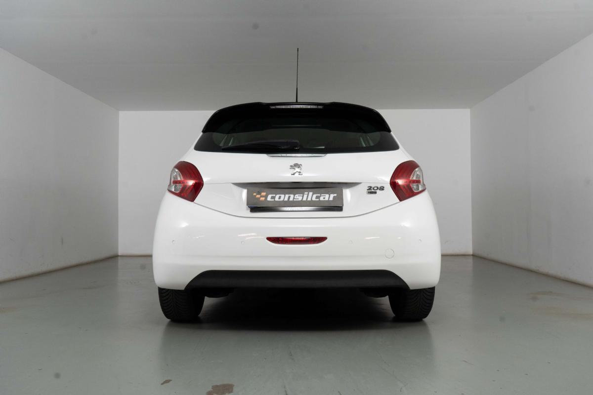 peugeot-208-2015-diesel-1560cc