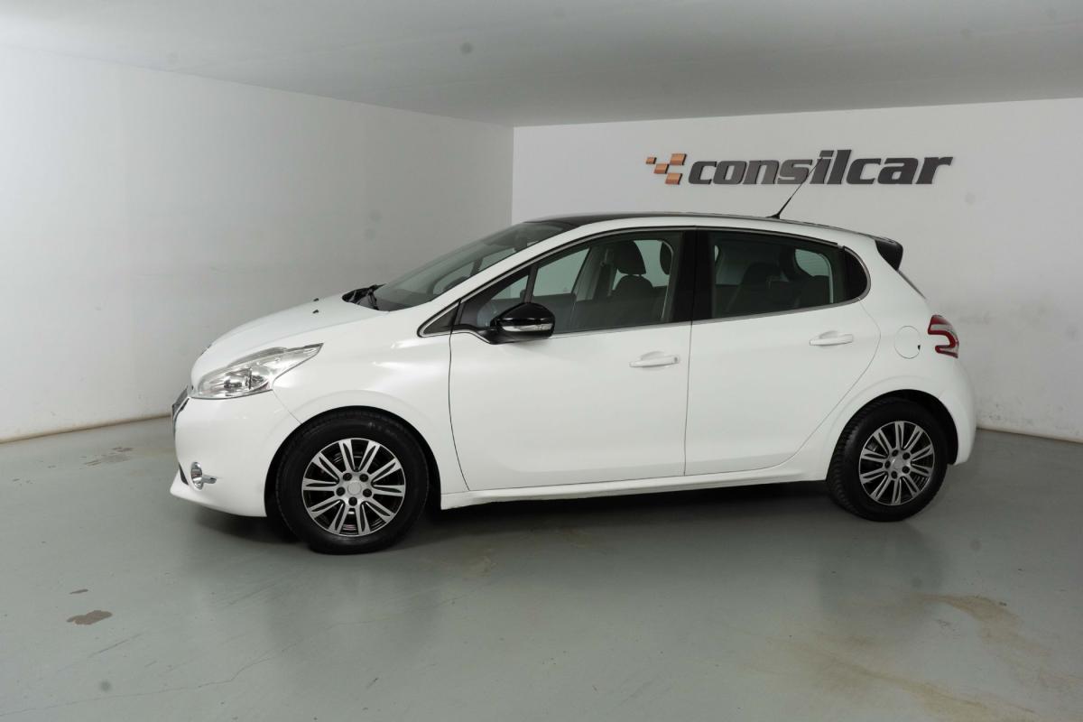 peugeot-208-2015-diesel-1560cc