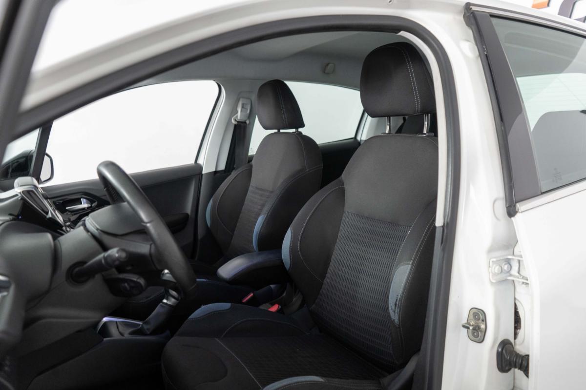 peugeot-208-2015-diesel-1560cc