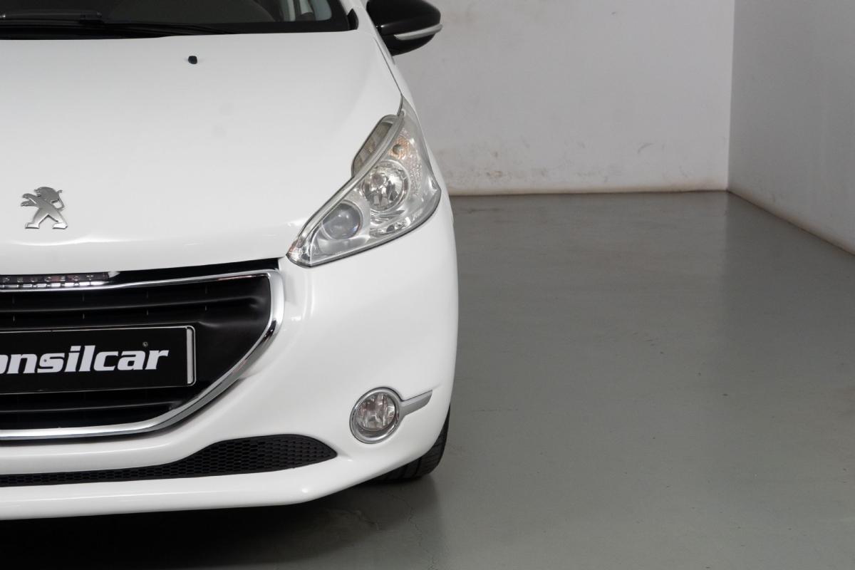 peugeot-208-2015-diesel-1560cc