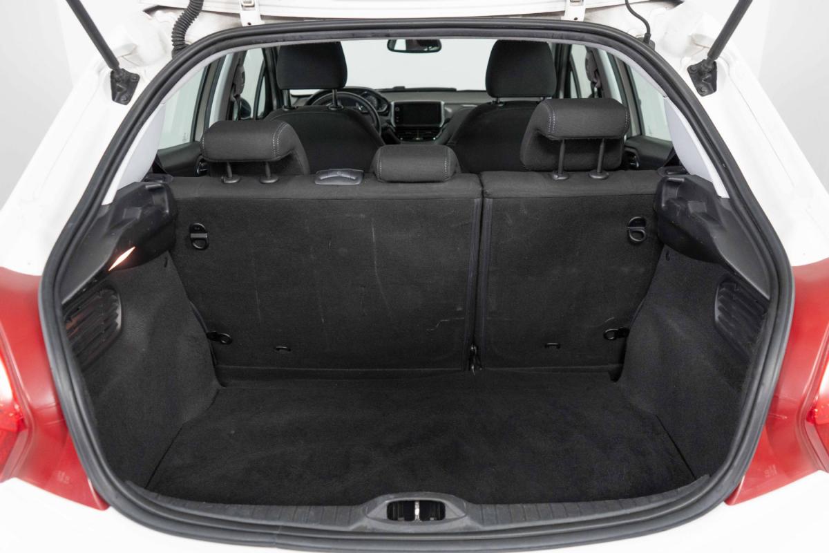 peugeot-208-2015-diesel-1560cc